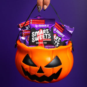minis Mini Sweet Fish: 1g sugar/bag, no artificial colors, naturally flavored, plant-based candy.